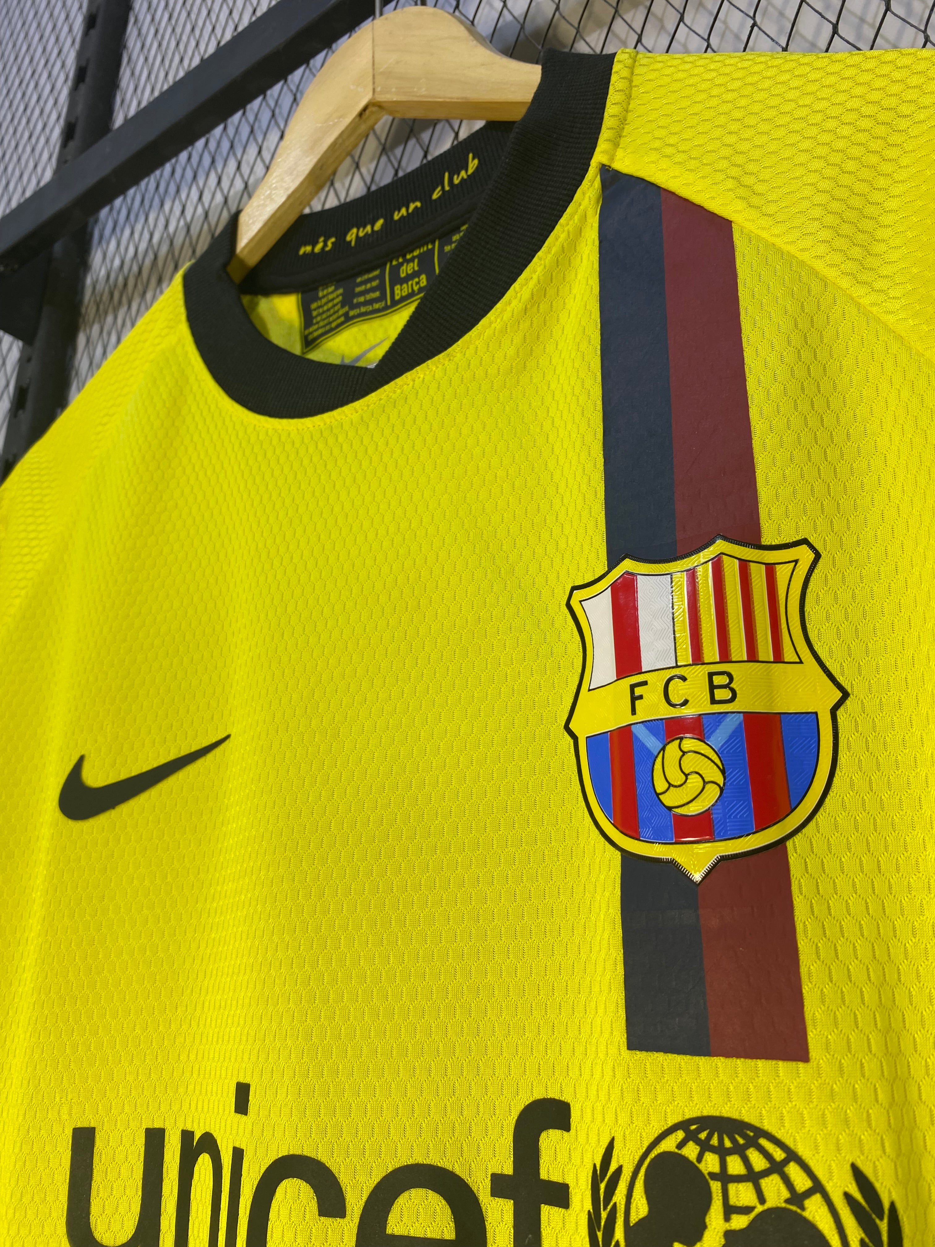 Barcelona 2009-10 3rd Kit