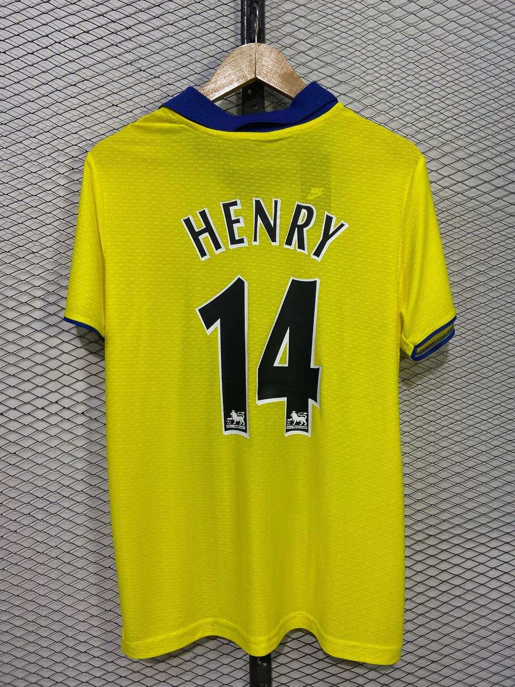 Arsenal 2003-04 Away Kit