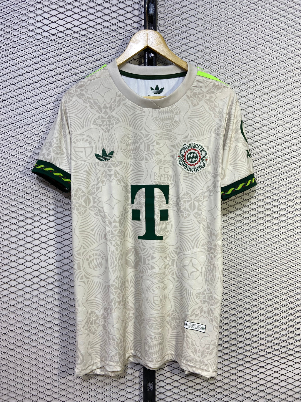 Bayern Munchen 2025-26 3rd Kit