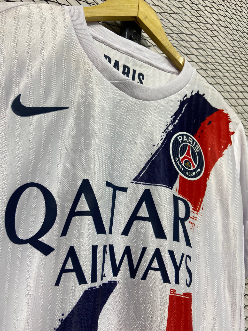 Paris Sant German 2025-26 Away Kit