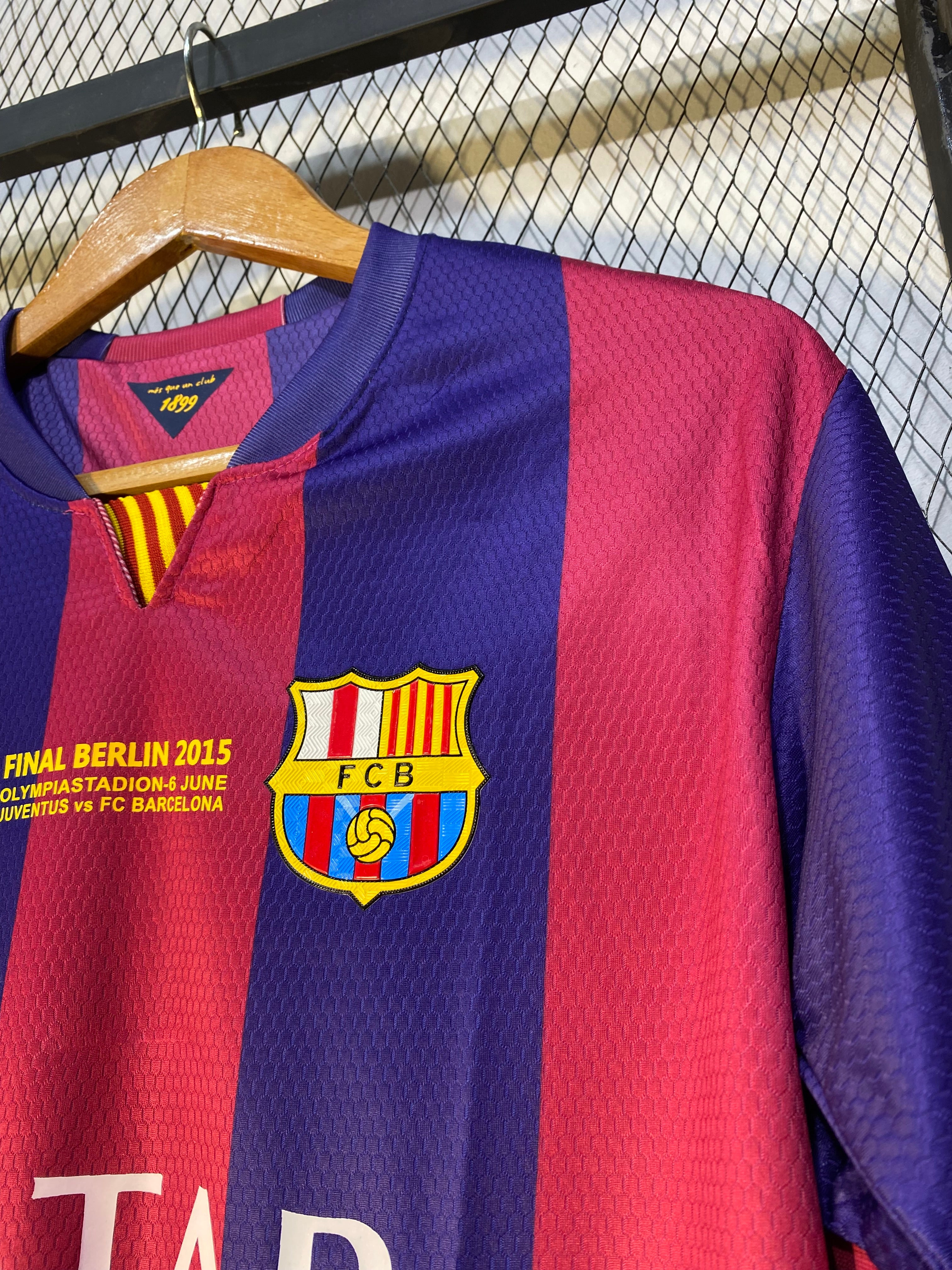 Barcelona 2015-16 Home Kit