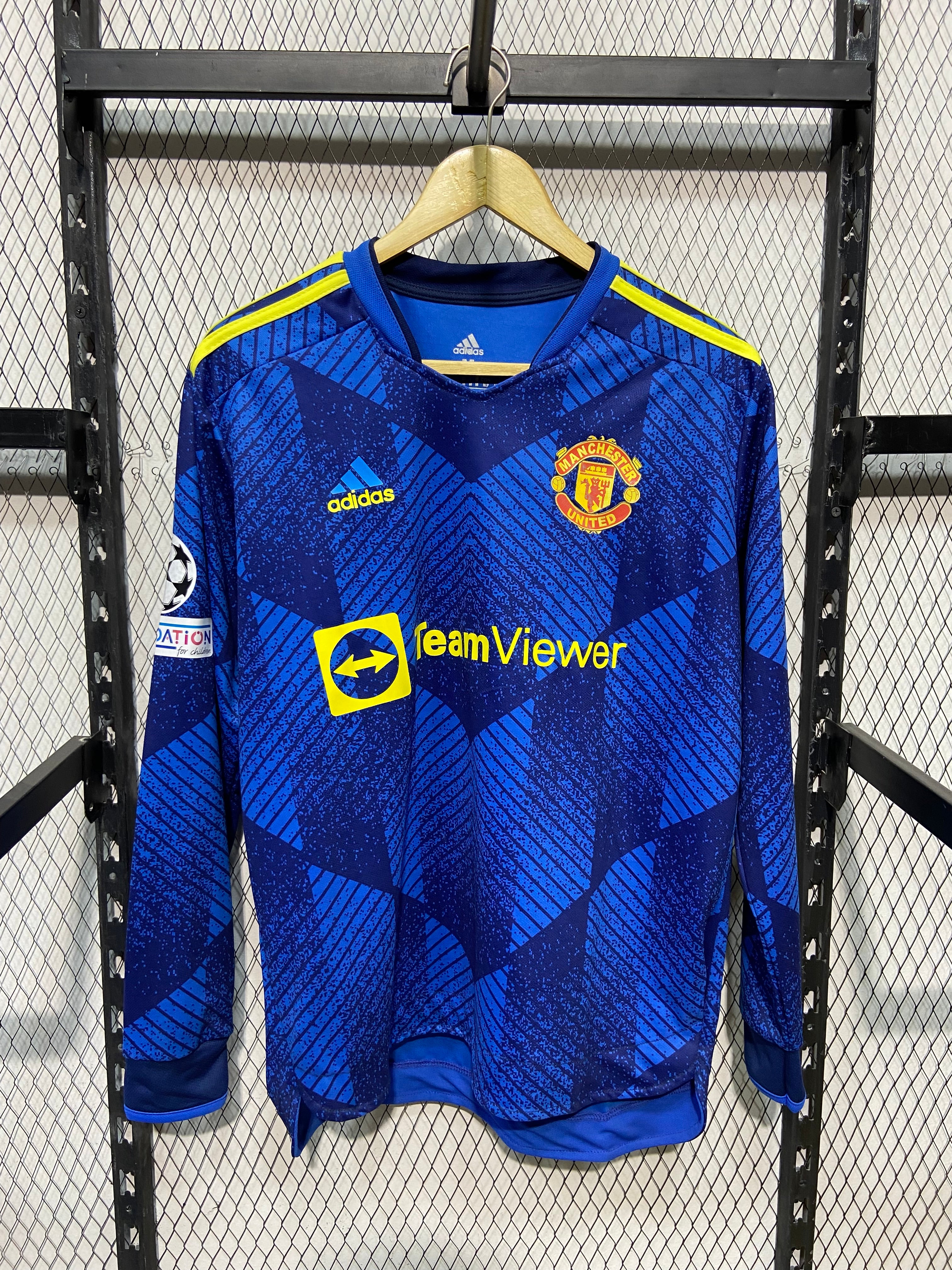 Manchester United 2021-22 3rd Kit