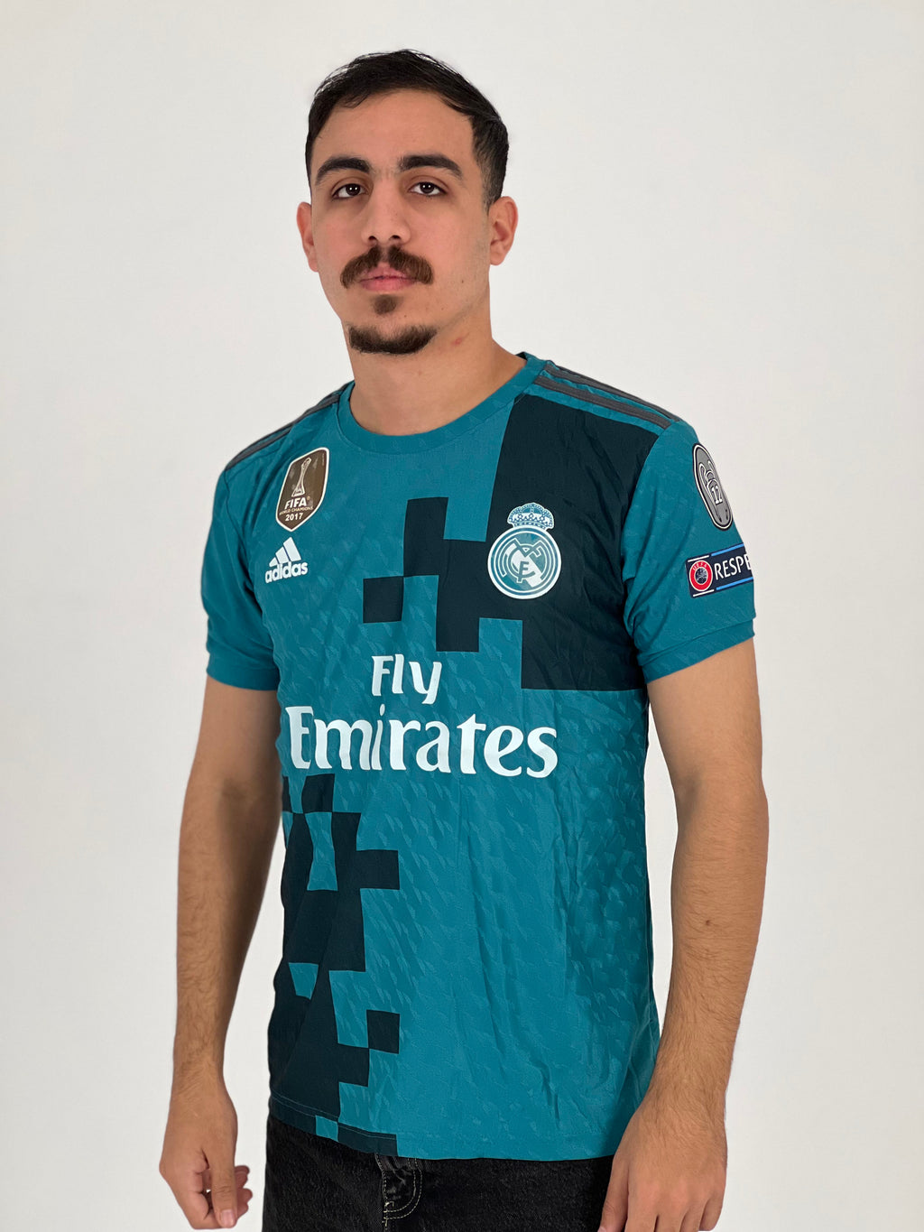 Real Madrid 2017-18 Away Kit