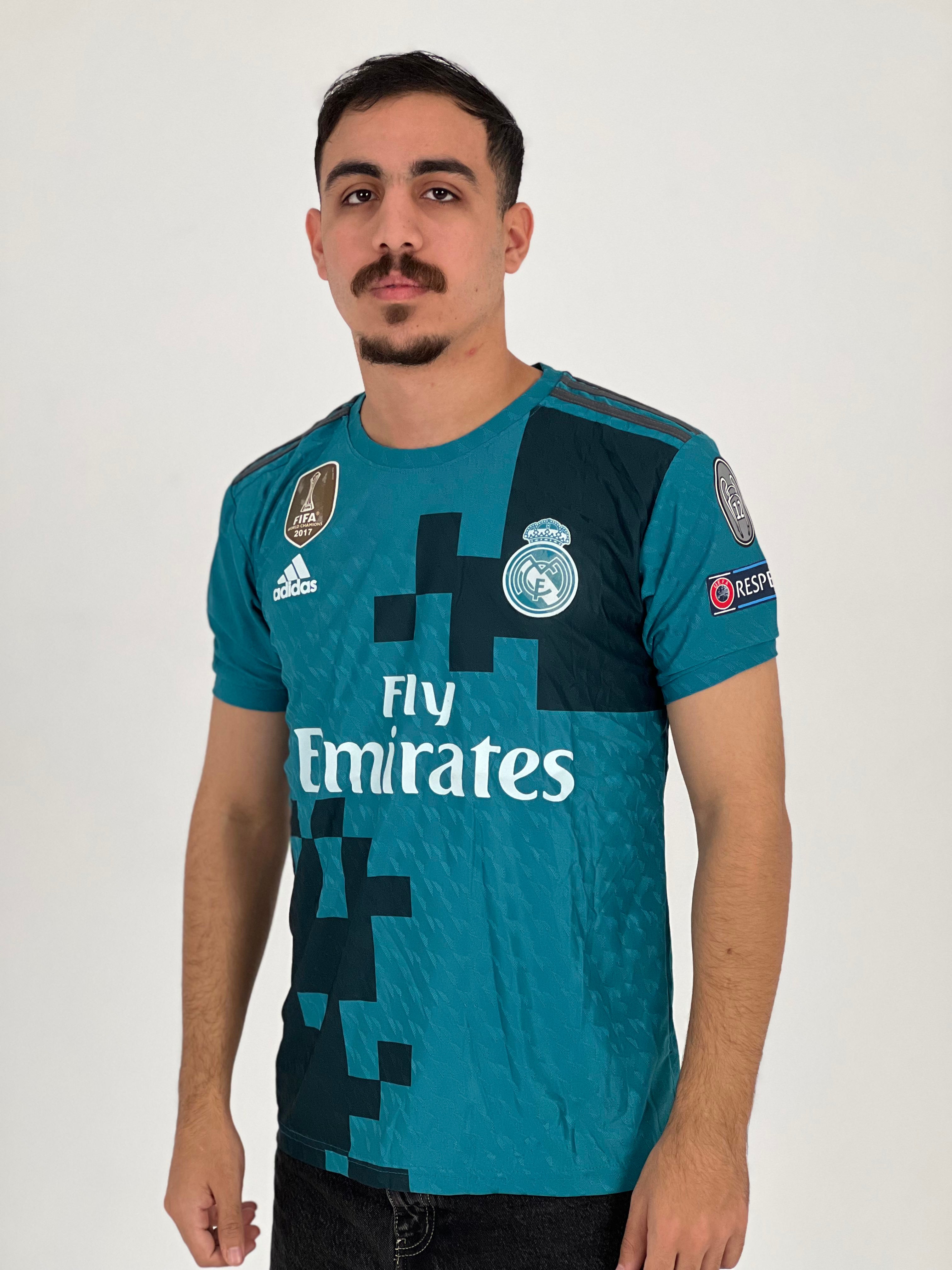 Real Madrid 2017-18 Away Kit