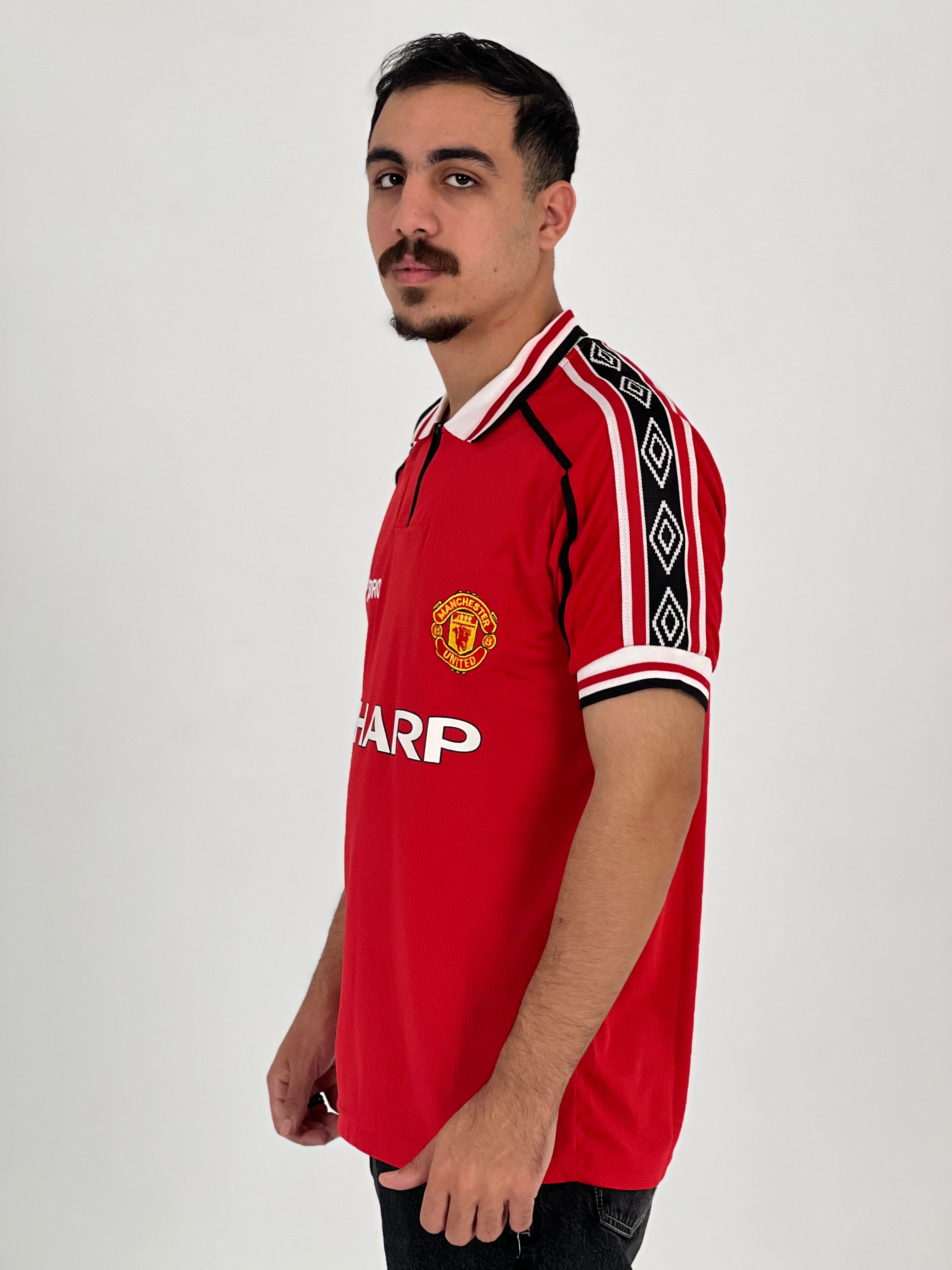 Manchester United 1998 Home Kit