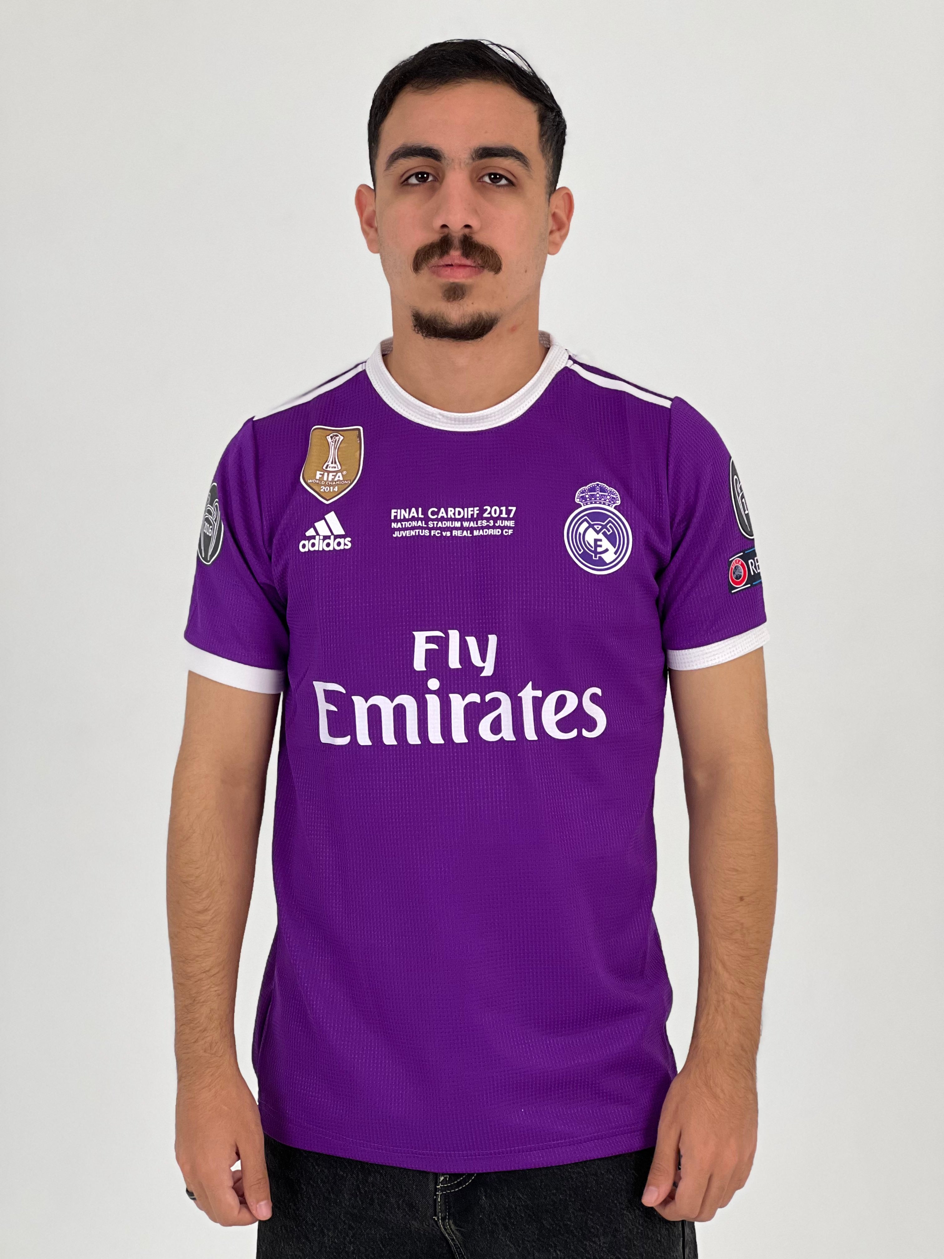 Real Madrid 2016-17 Away Kit